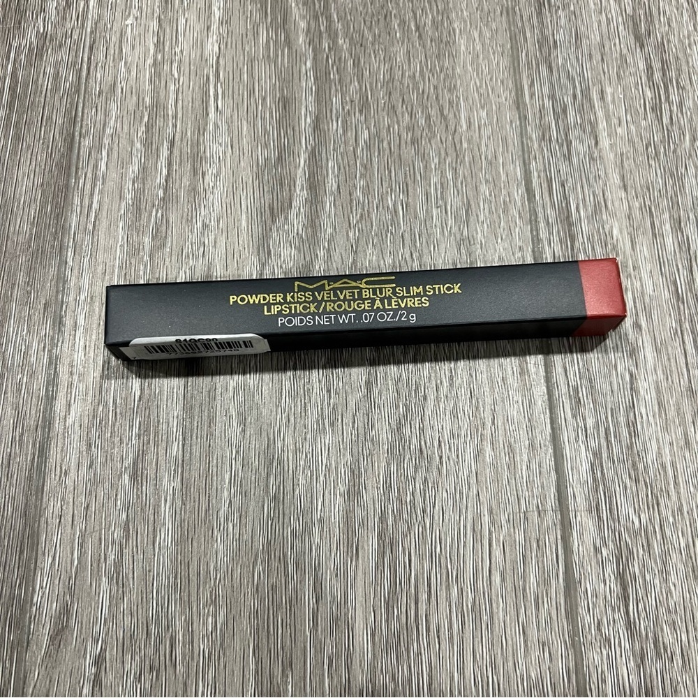 MAC NWT Powder Kiss Velvet Blur Slim Stick 0.07oz/ 2g Devoted To Chili